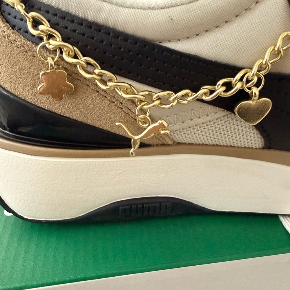 Puma Cream and Black Athletic Shoes